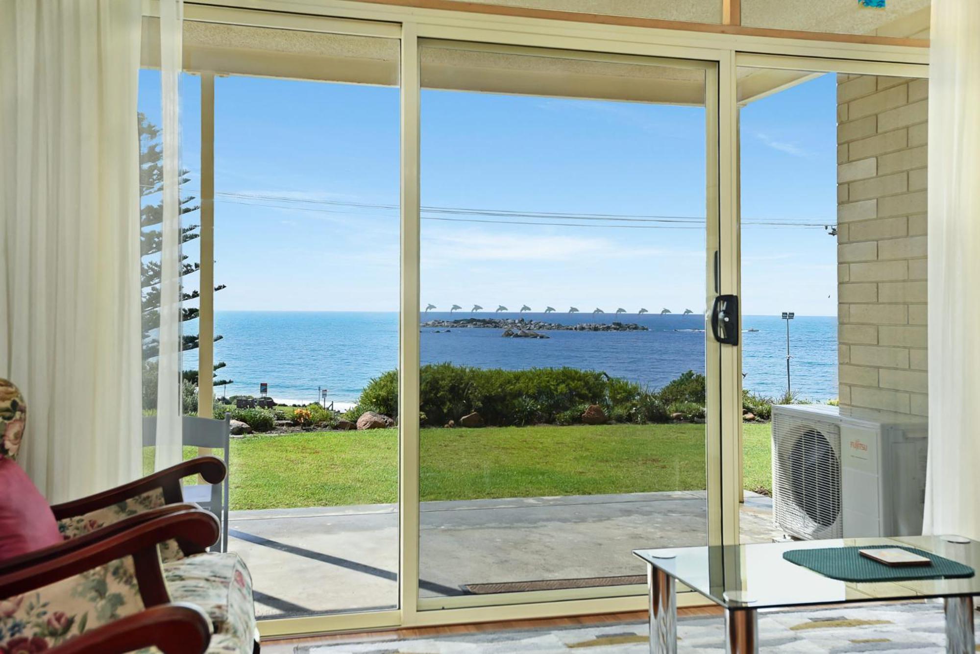 Dolphins Beachfront Apartment No 4 Port Elliot Ngoại thất bức ảnh